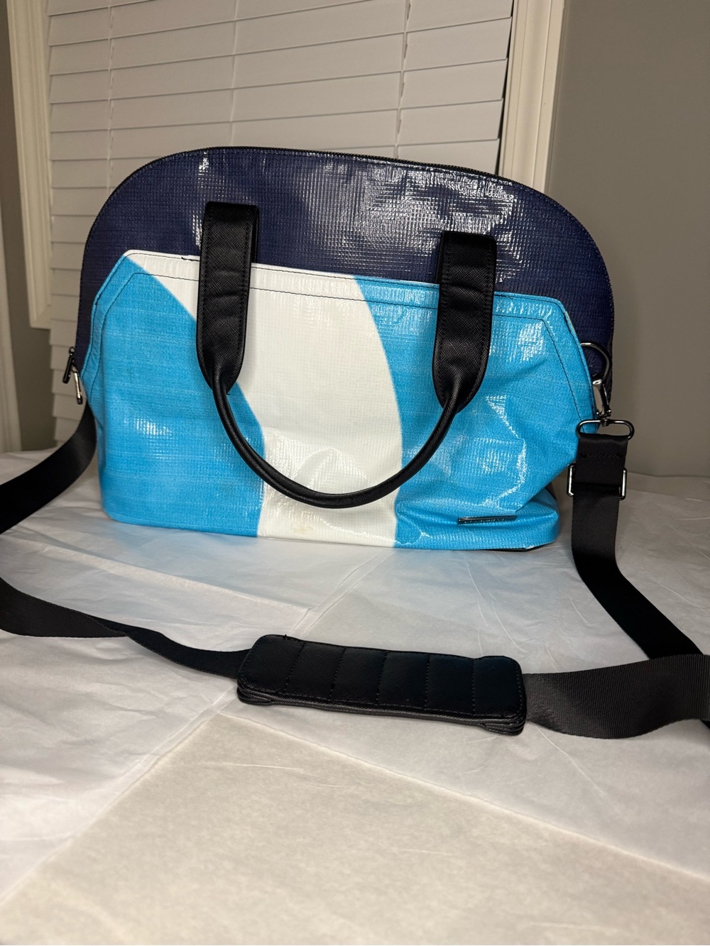 Rareform Recycled Billboard Tote Bag Blue White Convertible Travel Tote